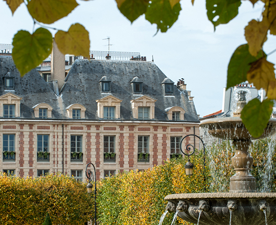 Offres Royal Tour -Cour_des_Vosges_Exterieur_2_Gdela-ubier